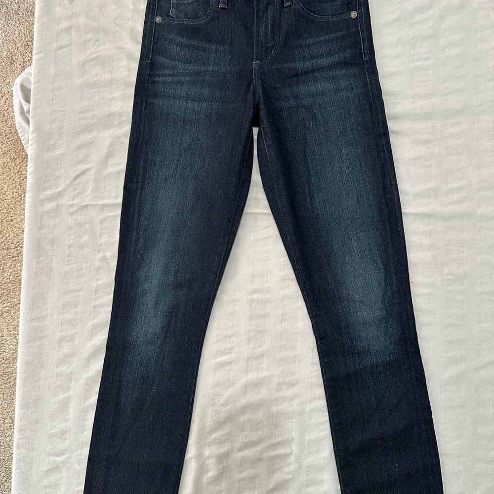 Avedon Skinny Leg in Spectrum
Citizens of Humanity
Color:Spectrum SZ 24 - Picture 2 of 12